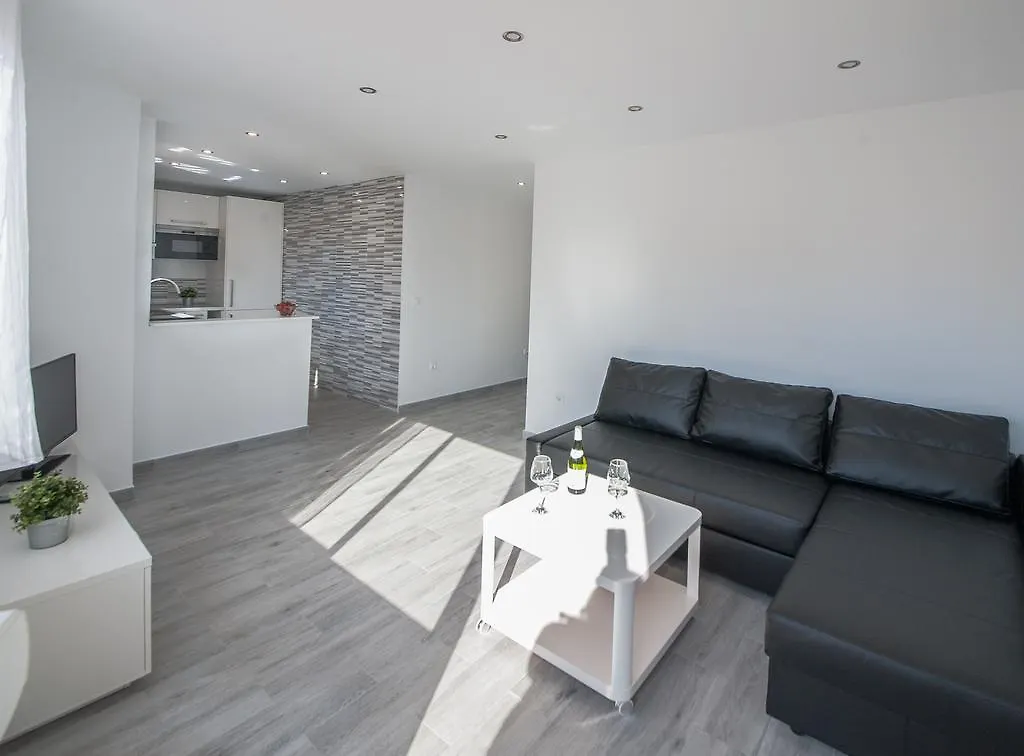 El Ancla Apartment Fuengirola 0*,  Spain